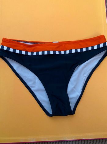 Slip maillot de bain orange noir et blanc