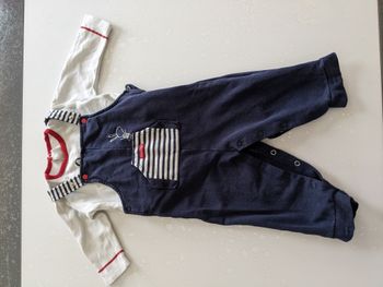 Ensemble T-shirt+salopette 6mois