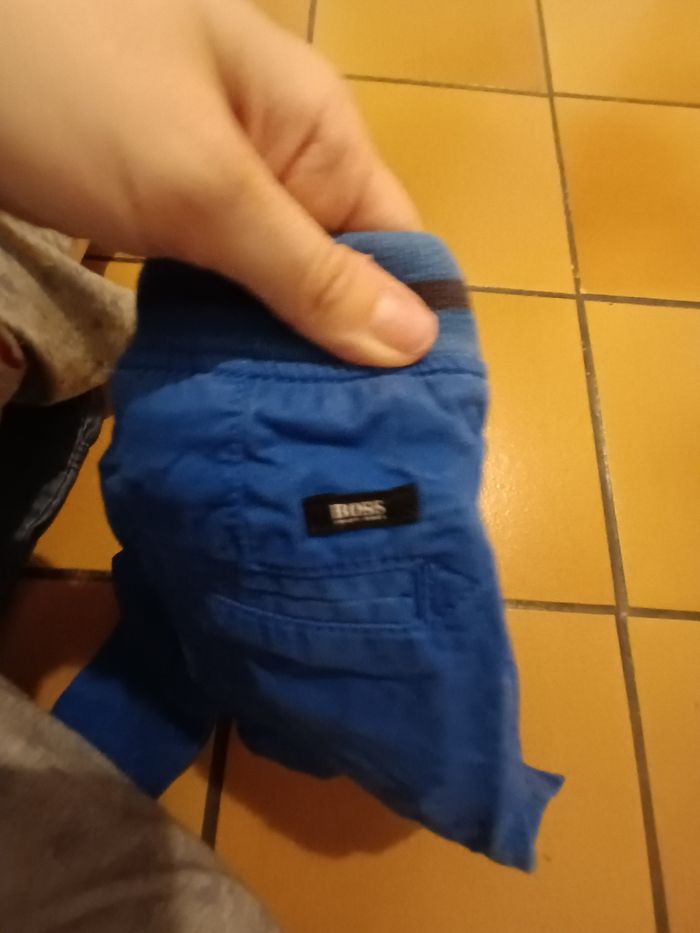 Pantalon hugo boss 6 mois - photo numéro 5