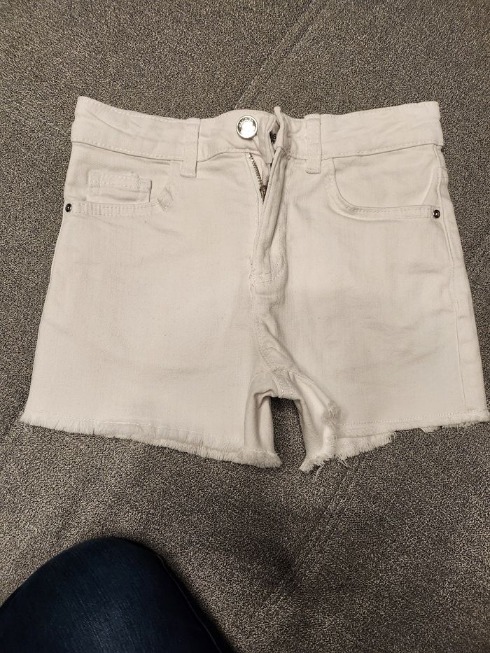 Short blanc