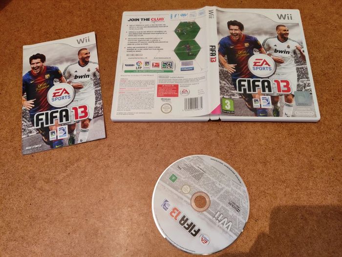 Lot 2 jeux Wii lapin encore + crétins et fifa - photo numéro 3