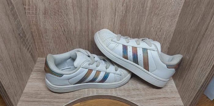 Basket superstar pointure 23 adidas - photo numéro 4