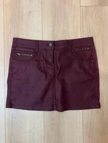 Mini-jupe bordeaux
