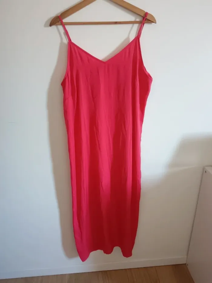 Robe fluide satiné