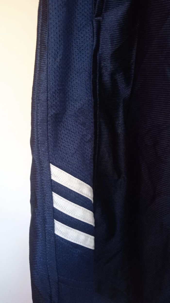 Short Pièce rare XL – Adidas bleu brillant, prêt à scorer ! - photo numéro 5