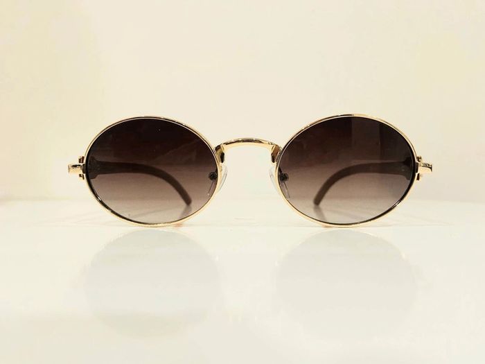 Lunette de soleil ovale Polarisée mixte bras effet bois UV protection catégorie 3 - photo numéro 2