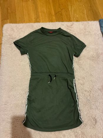 Robe kaki
