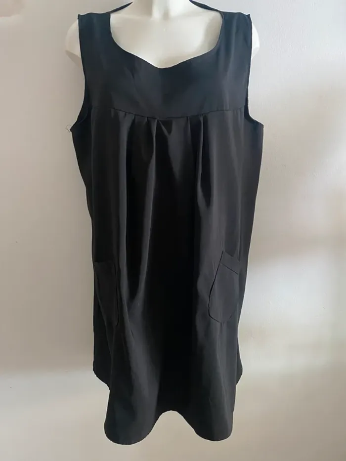 Robe noir taille 54