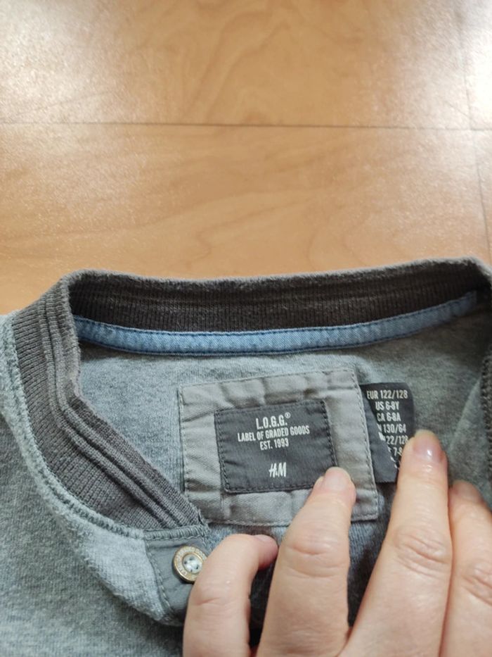 Tee shirt/pull léger 7/8 ans - photo numéro 3