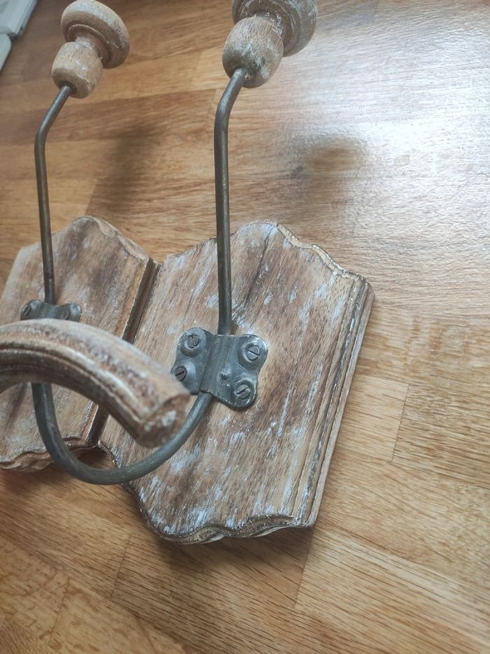 Porte manteau en bois patiné - photo numéro 3
