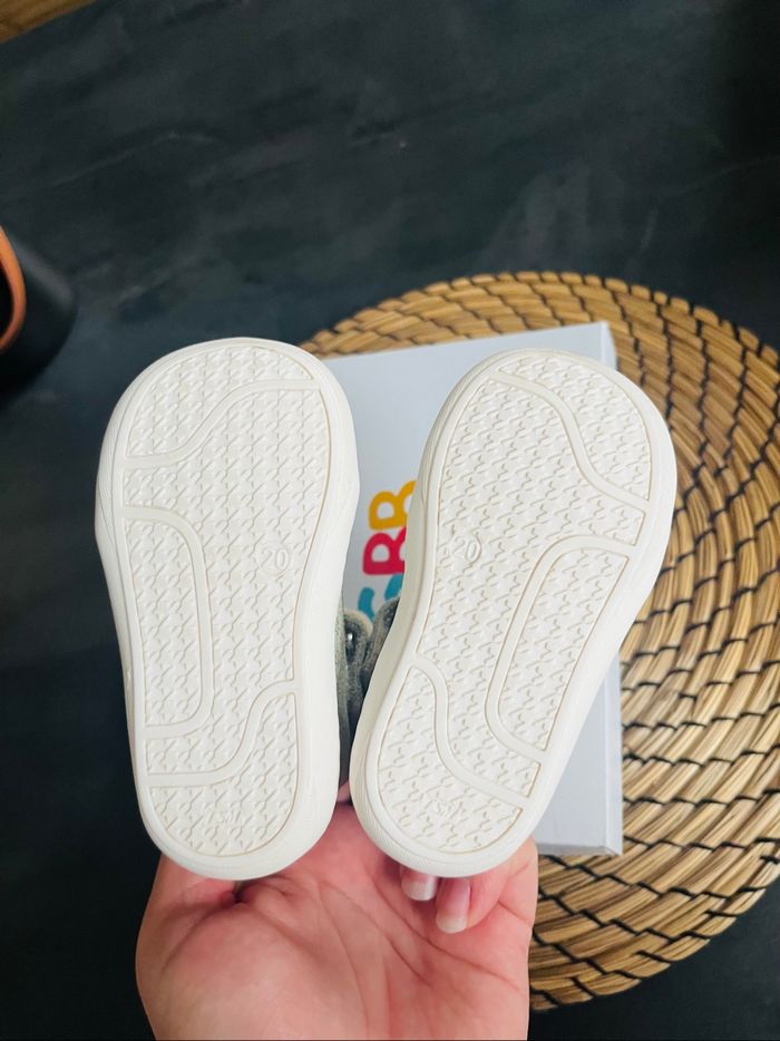 Chaussure bébé - photo numéro 4