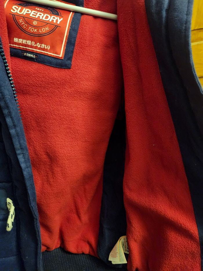 Doudoune Superdry femme tbe - photo numéro 5