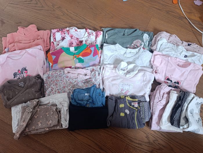 Lot vêtement bébé fille 6 mois
