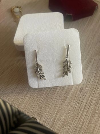 Boucles d’oreilles feuilles avec strass