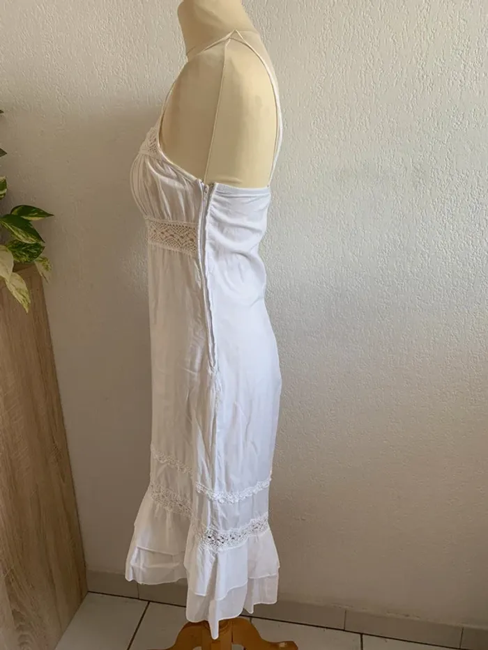 Robe d'été blanche T 36/38 - photo numéro 2