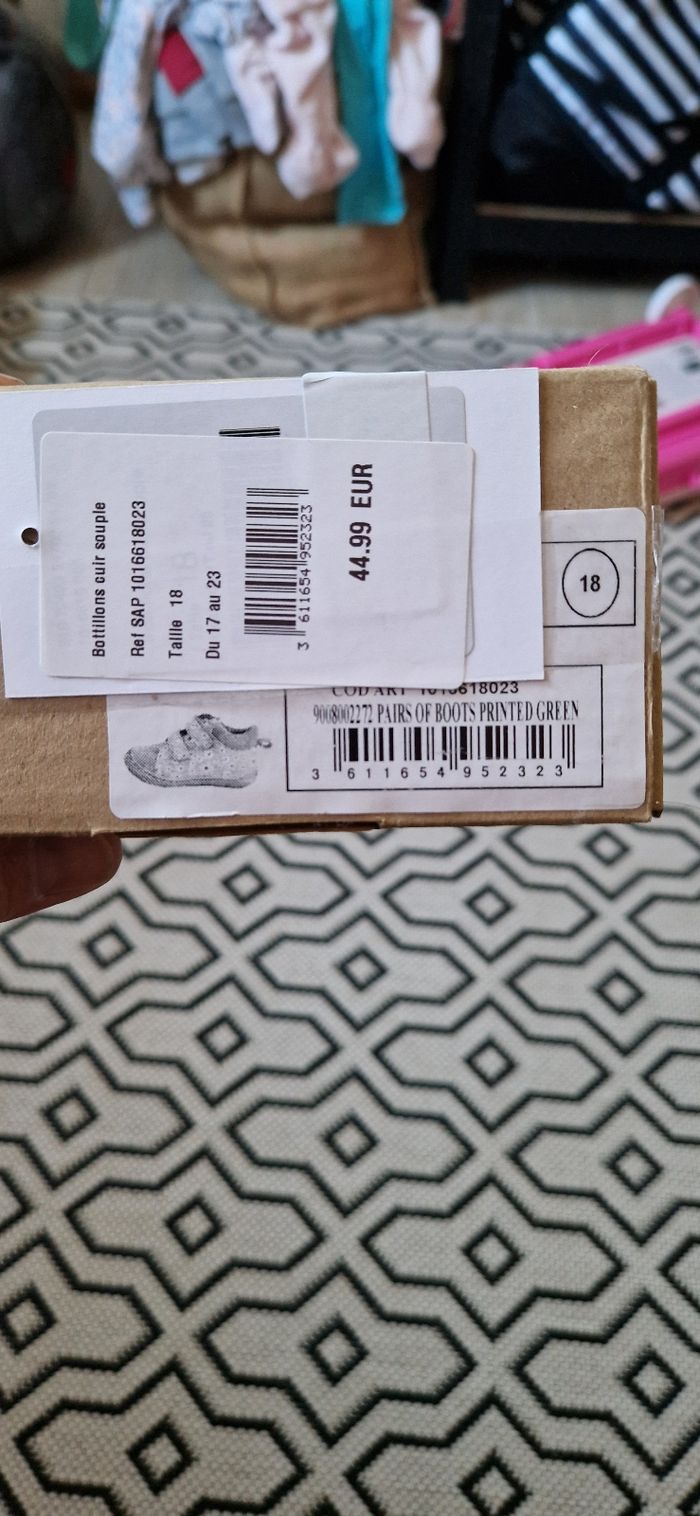 Chaussure fille T18 neuve - photo numéro 3