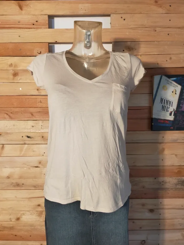 Joli t-shirt beige rosé little marcel