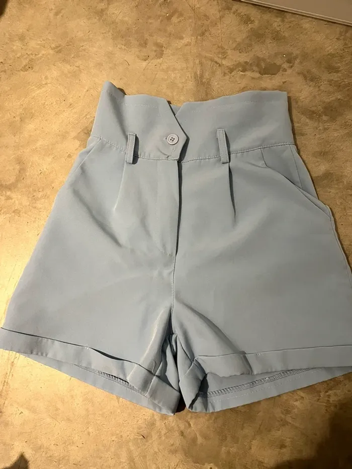 Short bleu clair taille haute - photo numéro 3