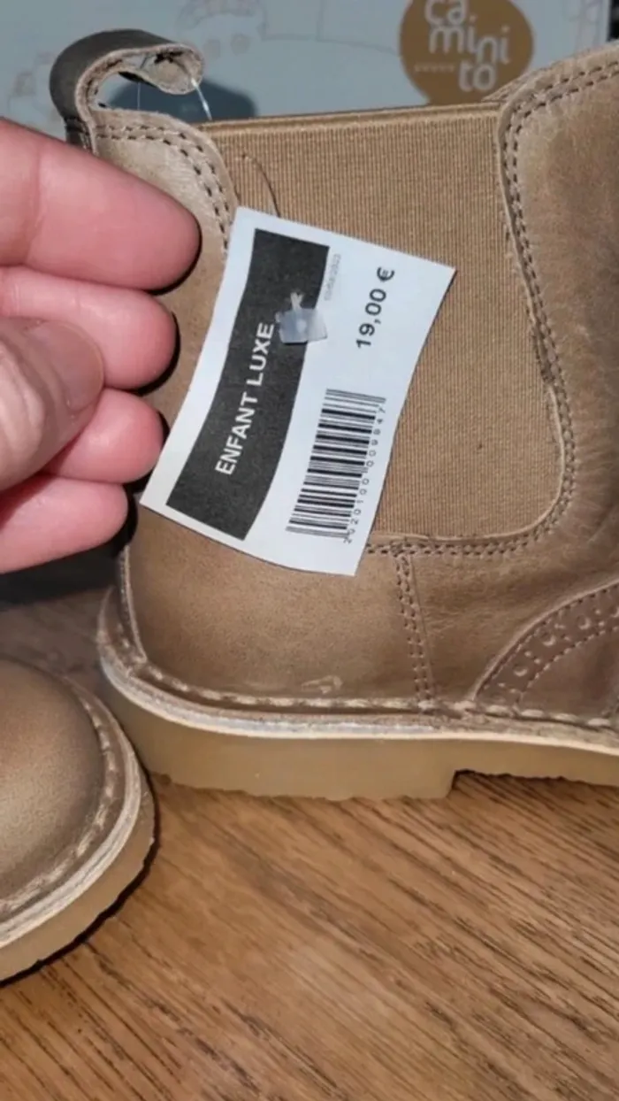 Boots enfants pointure 26 neuve - photo numéro 5