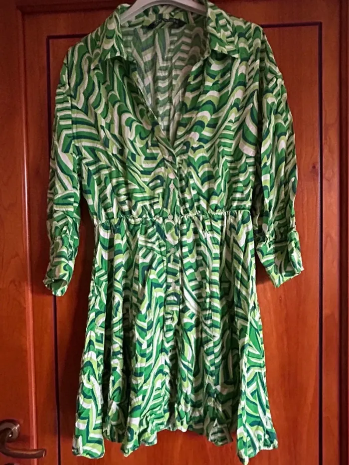 Robe verte 38 Zara