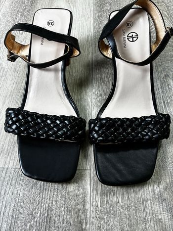 Sandales à talons noir tressé – Taille 38  Giani Bernini