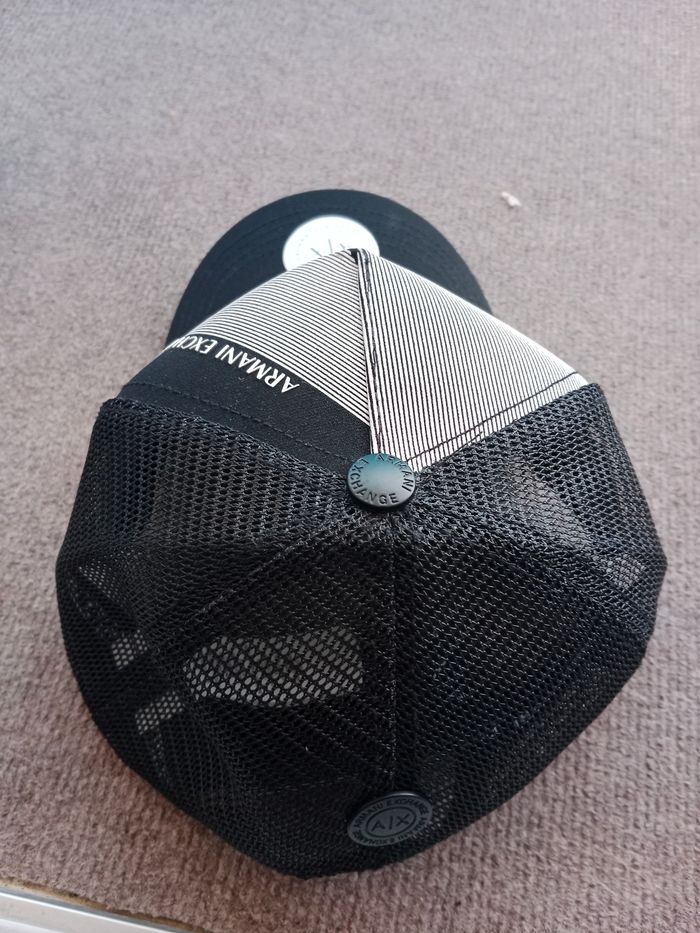 Casquette Armani neuf - photo numéro 4
