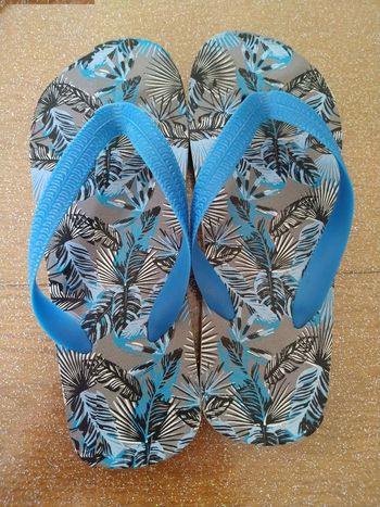 Chaussures de plage garçon p32