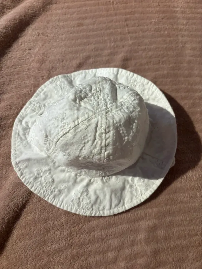 Chapeau 44 cm