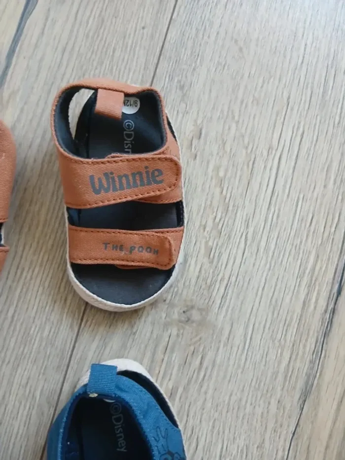 Chaussures bébé sandales 9-12 mois winnie et Mickey - photo numéro 3