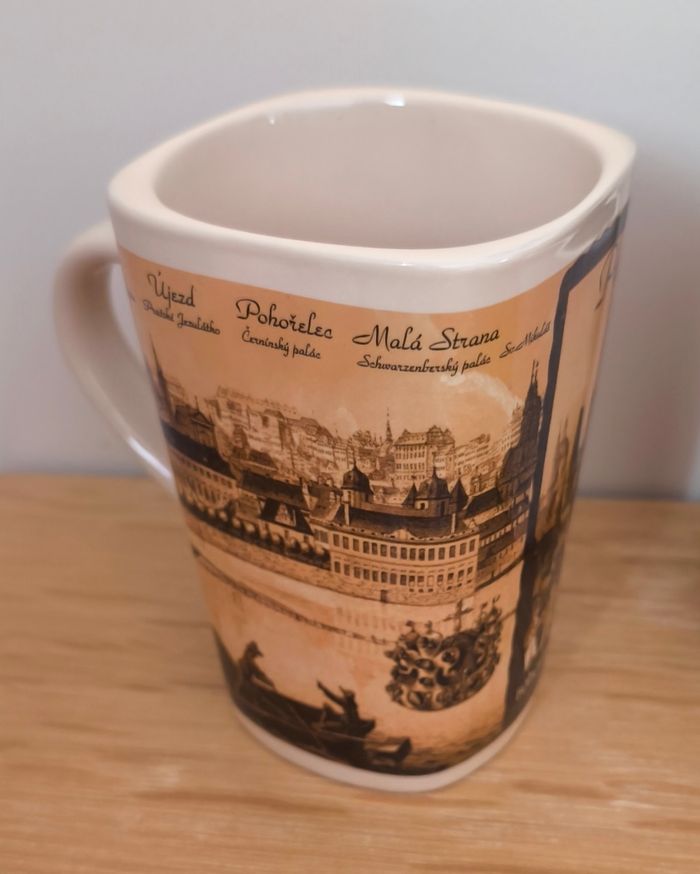 🌿 Tasse souvenir "Prague" en céramique 🌿 - photo numéro 3