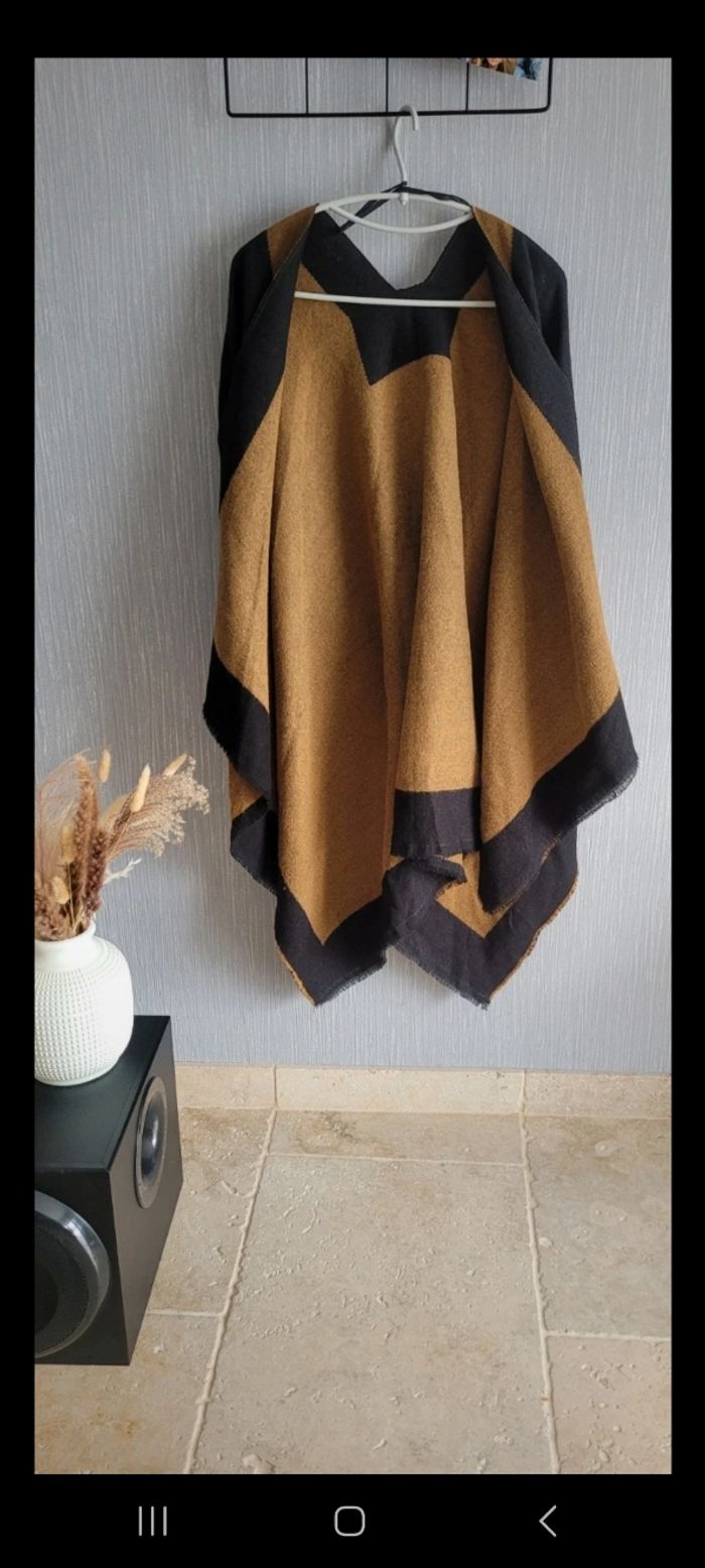 Poncho noir & camel camaïeu taille Unique - photo numéro 3