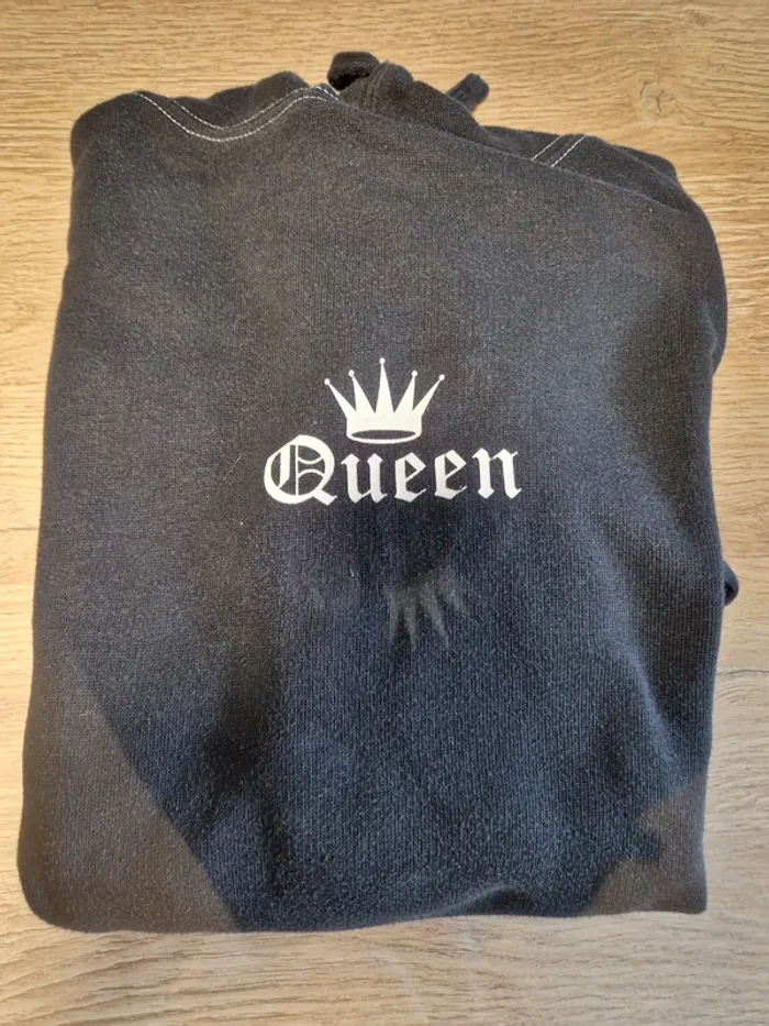Sweat noir Queen XS à capuche - photo numéro 4