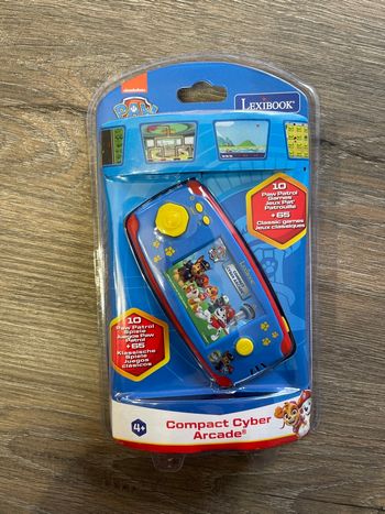 Compact cyber arcade