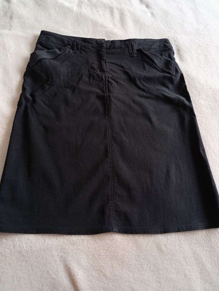 Jupe noire longueur du genou 40 - photo numéro 5