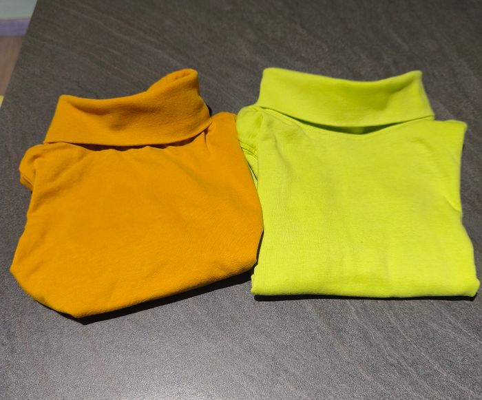 2 cols roulés 2/3-4 ans