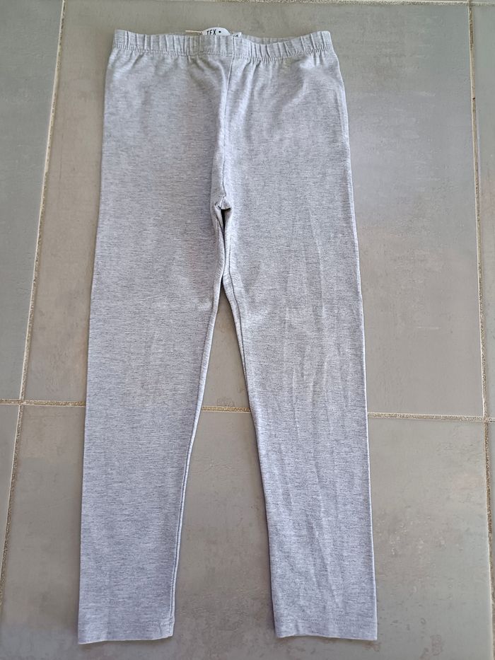Gros lot de leggings en 5-6 ans 116 cm - photo numéro 5