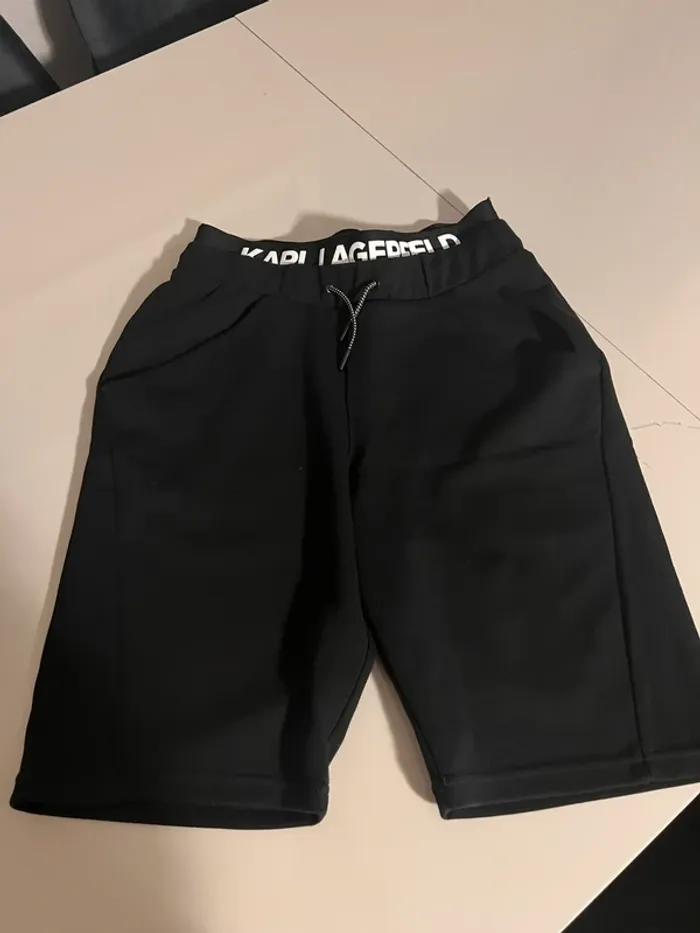 Short pour enfants taille 12 ans
