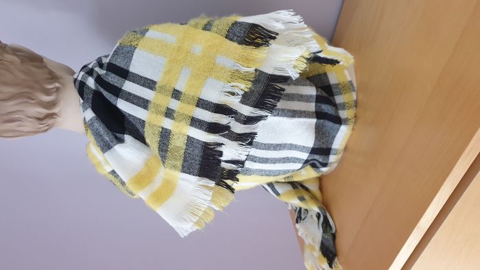 Châle Desigual - Neuf - photo numéro 5