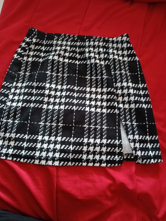 Jupe courte noir et blanc