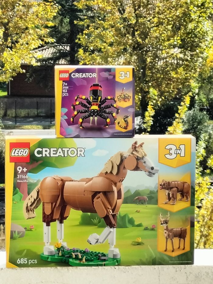 Lego creator le beau cheval et l'araignée surprenante
