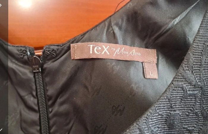 Robe noire avec motifs relief TBE Taille 40 - photo numéro 3