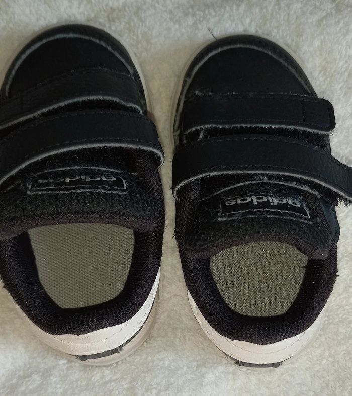 Basket garçon t 19 - photo numéro 4