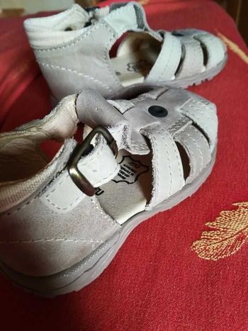 Sandales cuir 22