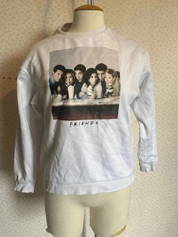Pull imprimer friends taille 38 marque h&m