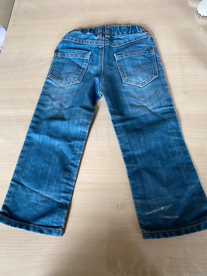 Jean bleu - photo numéro 2