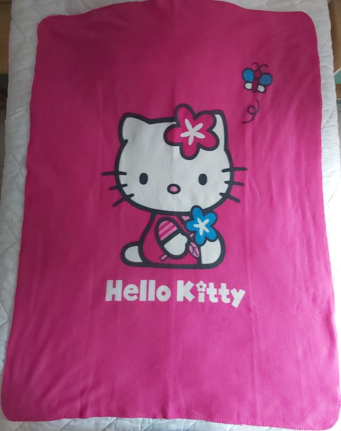 Plaid ou couverture Hello Kitty