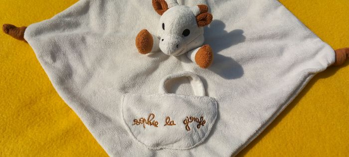 Beau doudou Sophie La Girafe 🦒 - photo numéro 4