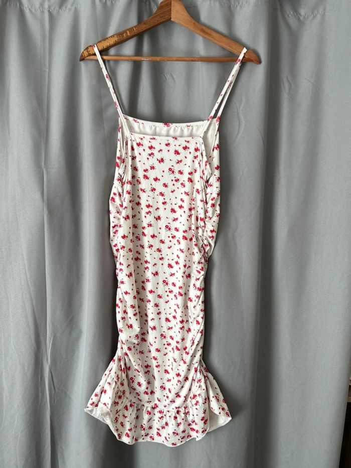 Robe moulante - photo numéro 4