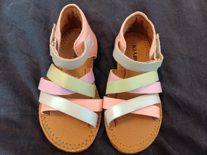 Sandales multicolore taille 24