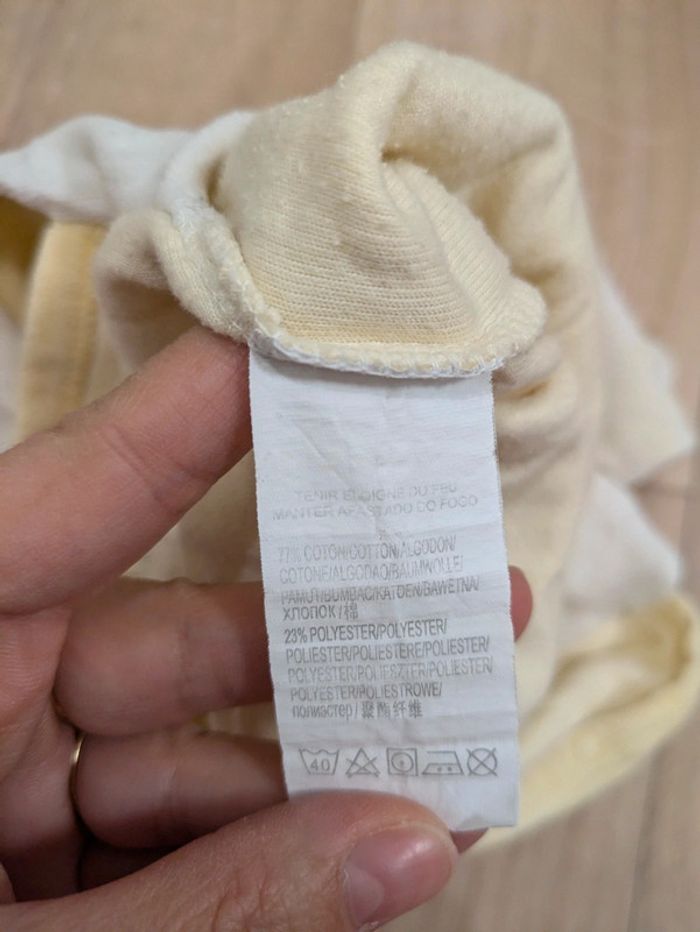 Pyjama/Grenouillère velours jaune 18 Mois - photo numéro 7